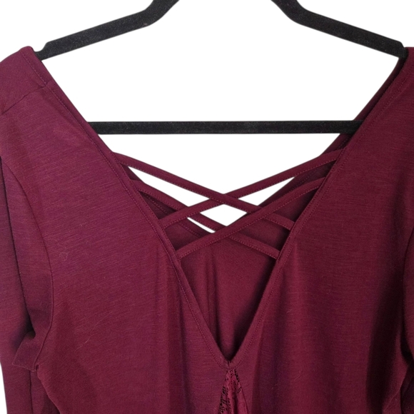 Torrid Red 3/4 Sleeve Backless Blouse Size 1 - Picture 3 of 6